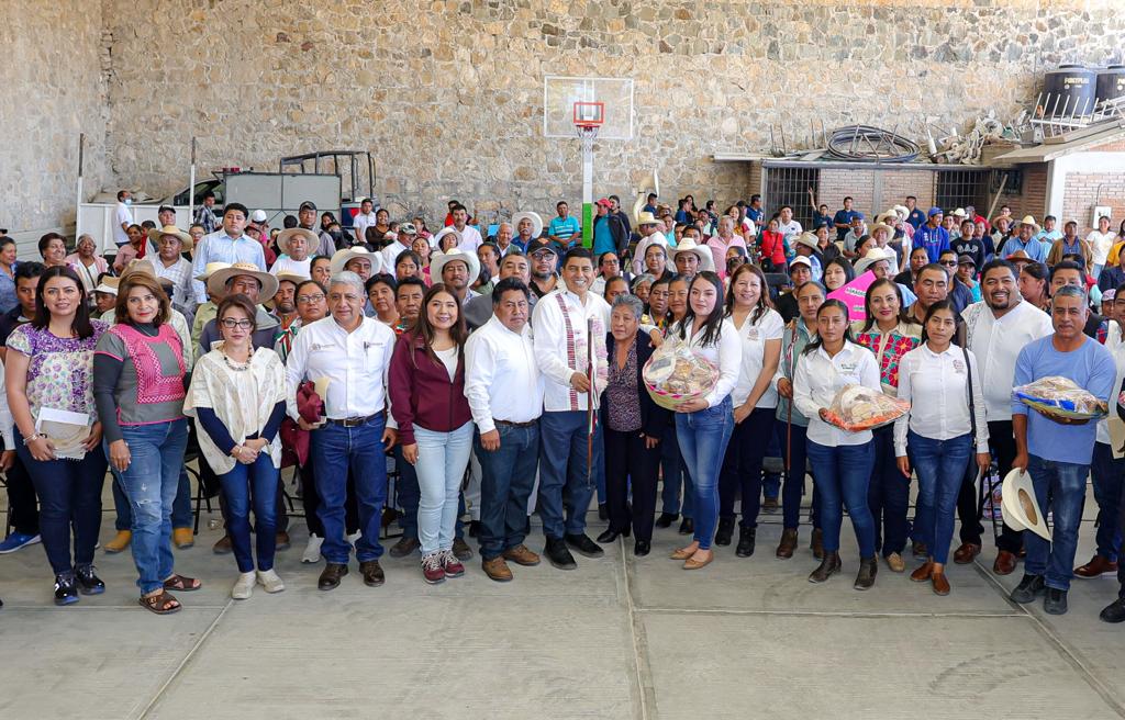 Con-una-inversion-de-20-mdp-Coixtlahuaca-transita-hacia-el-progreso-y-bienestar-2