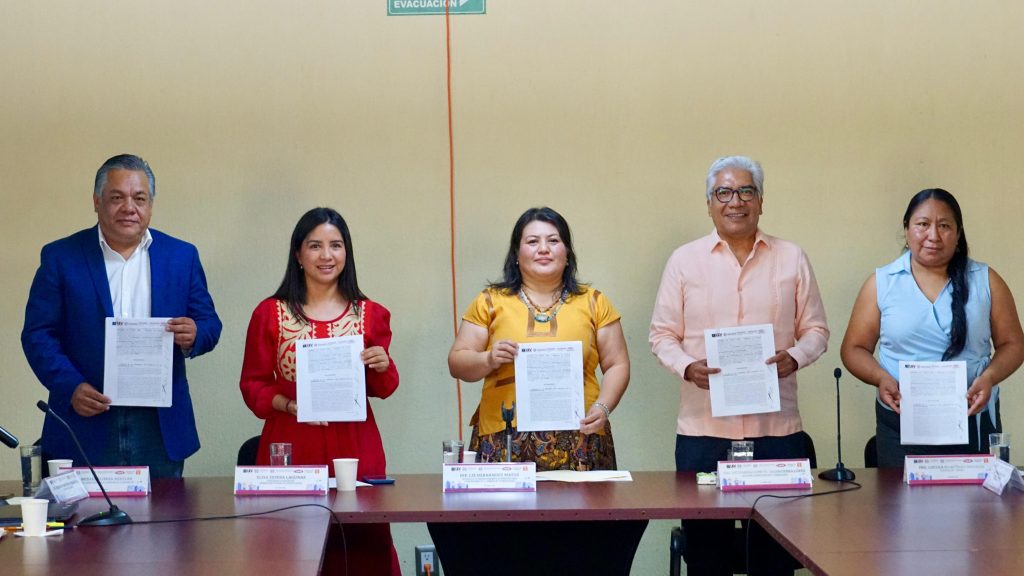 Formalizan-alianza-Congreso-de-Oaxaca-gobierno-estatal-y-CMIC-en-favor-de-las-mujeres_1