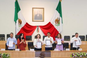 FOTO-2-Presentan-Pacto-Nacional-y-firman-convenio-de-colaboracion-para-Implementacion-de-la-Justicia-de-Genero-en-Oaxaca-