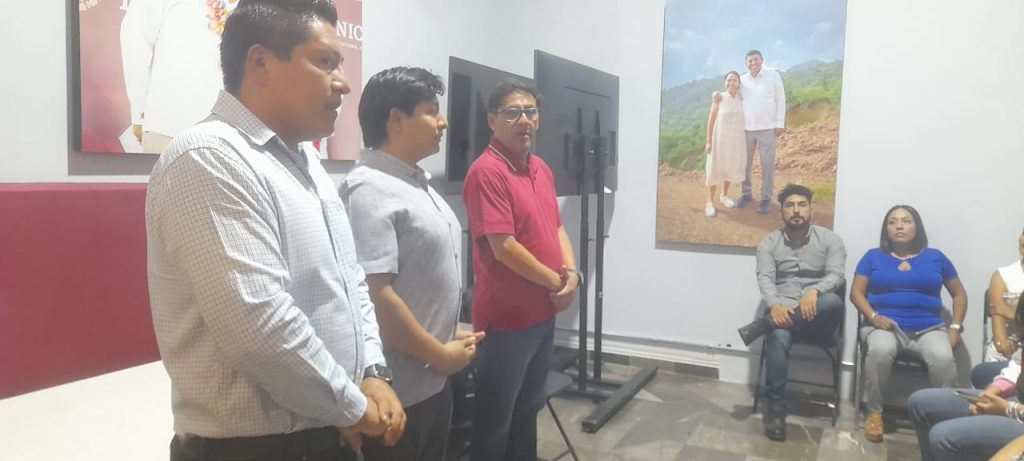 Capacitan-a-funcionariado-de-la-Coordinacion-de-Comunicacion-Social-2