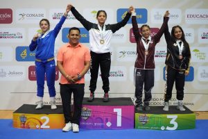Luchadoras-oaxaquenas-sobresalen-en-Nacionales-CONADE-2024-3