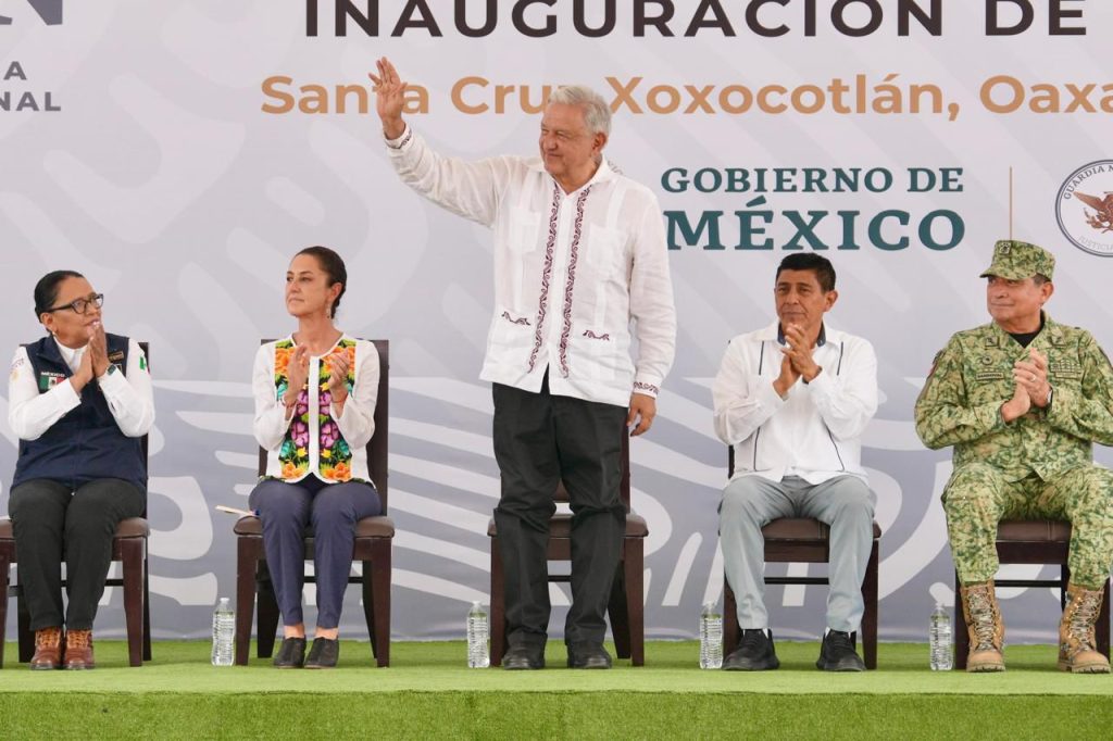 Reconoce-Gobernador-Salomon-Jara-entrega-y-patriotismo-de-la-Guardia-Nacional-2