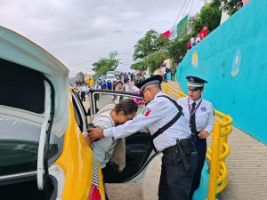 Otorgó Policía Vial Estatal 4 mil 414 ayudas ciudadanas en Julio, Mes de la Guelaguetza-6