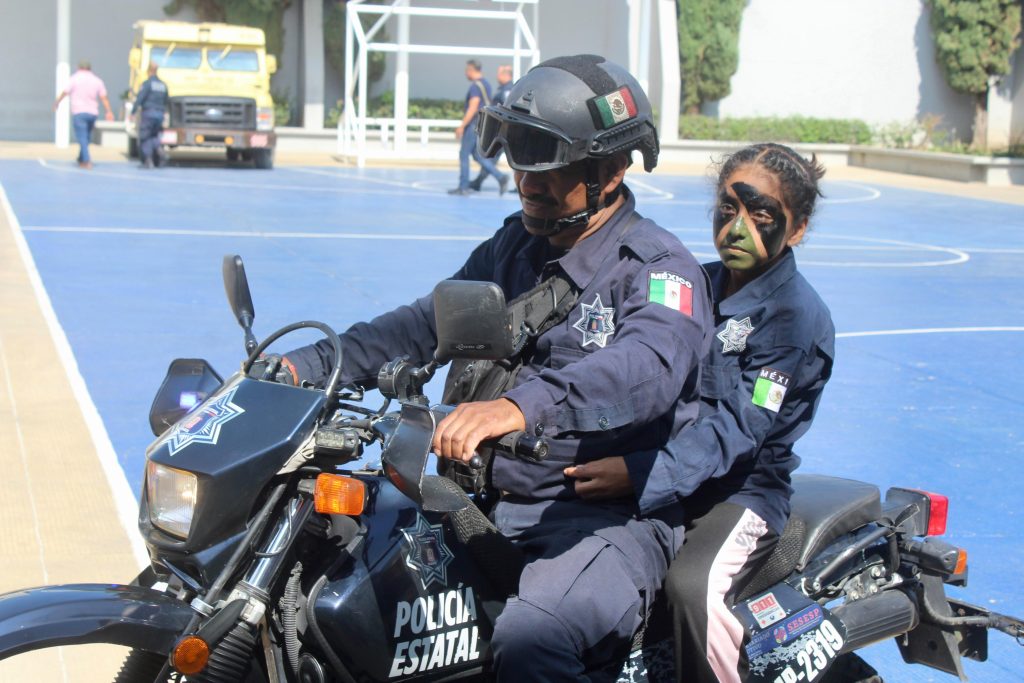 Niñas y niños viven la experiencia de ser “Policías por un día” 5