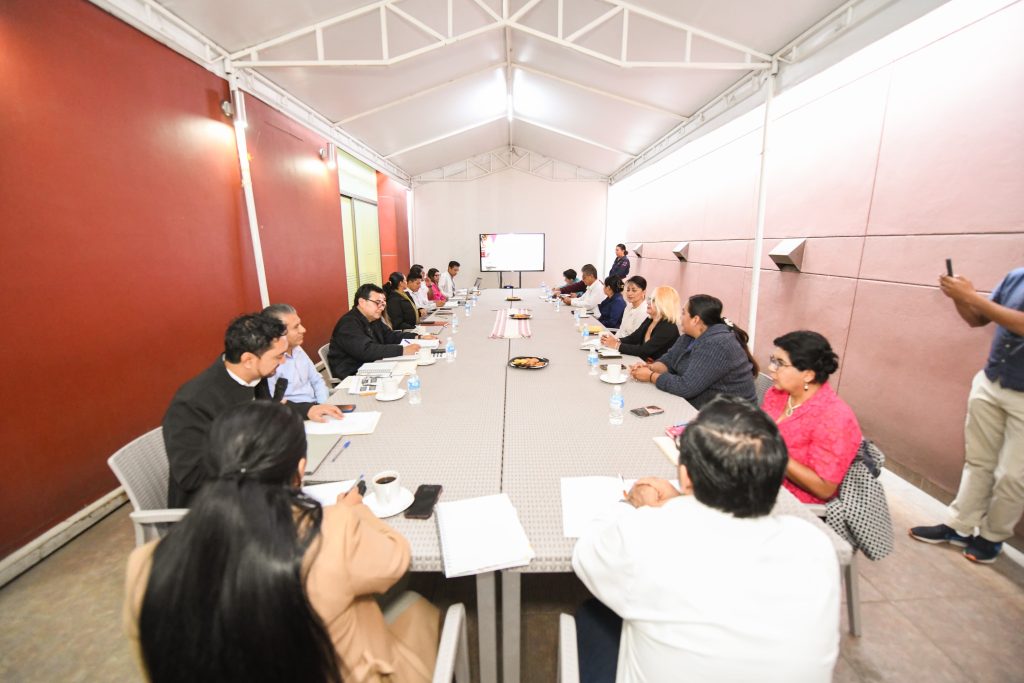 3.-Trabaja Sectur Oaxaca con asociaciones de hoteles y moteles para impulsar el desarrollo turístico