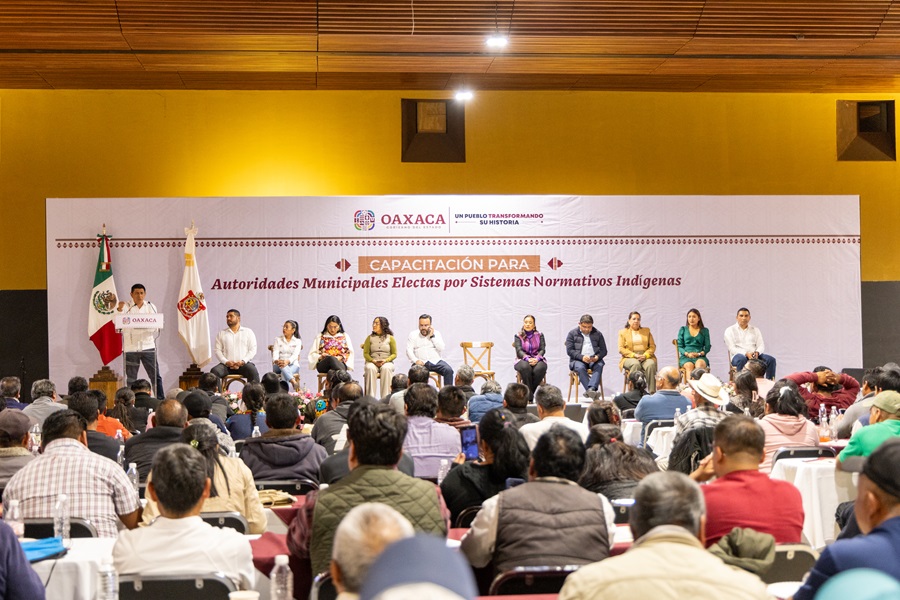 Encabeza Salomón Jara Capacitación de autoridades electas de Sistemas Normativos Indígenas-1