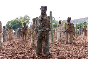 Inaugura Gobernador Salomón Jara muestra escultórica  5
