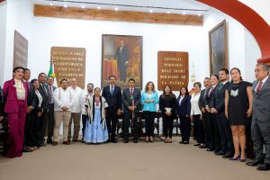 Convoca Salomón Jara a construir una Constitución intercultural a favor de los pueblos originarios (1)
