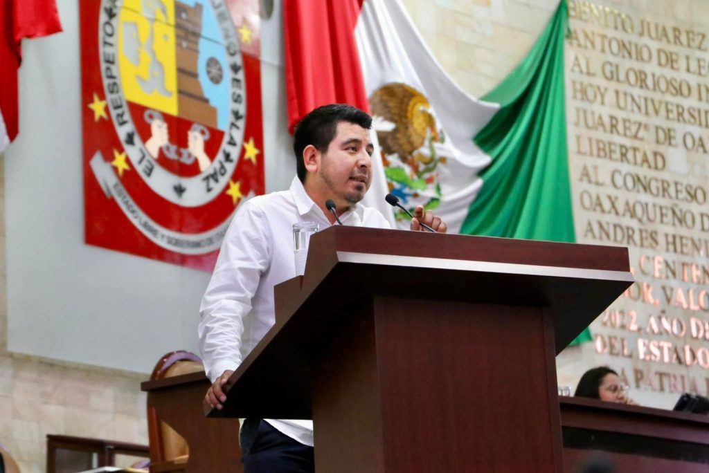 Diputado Isaías Secundino
