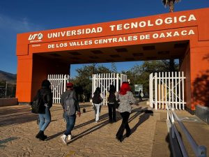 Estudiantes de UTVCO inician cuatrimestre enero-abril 2025 4 (1)