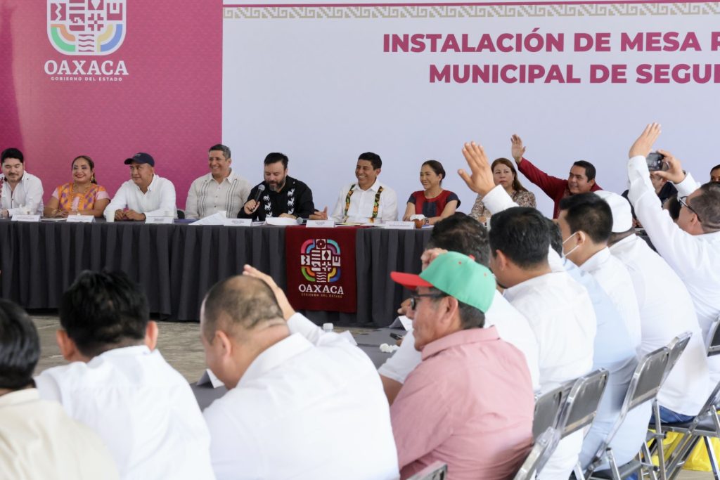 Instala Gobernador Salomón Jara Consejo Intermunicipal del Istmo de Tehuantepec 2