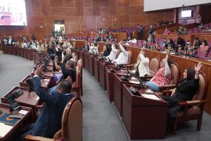 Sesión extraordinaria_Leyes de Ingresos
