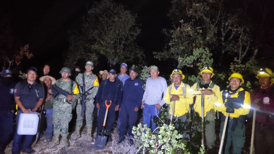 Liquida coesfo incencio en San Pablo Huitzo (3)