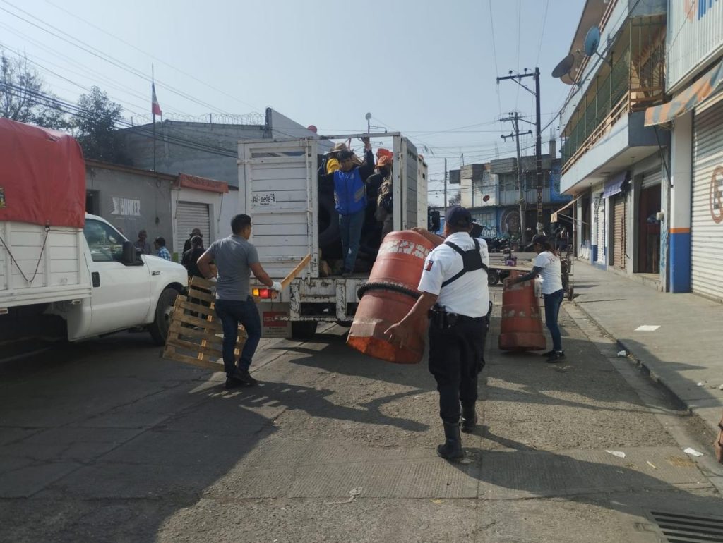 Mejora Policía Vial Estatal movilidad en Central de Abasto con Dispositivo Barredora (1)