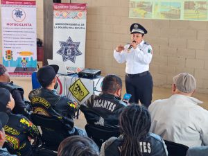 Promueve Policía Vial Estatal educación y seguridad entre motociclistas de Oaxaca 1 (1)