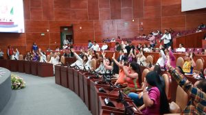 Sesión Extraordinaria_Avalan reforma vs Nepotismo y No Reelección (1)