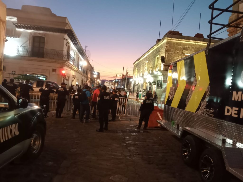 Culmina sin incidentes concierto de Molotov en la Alameda de León (5)