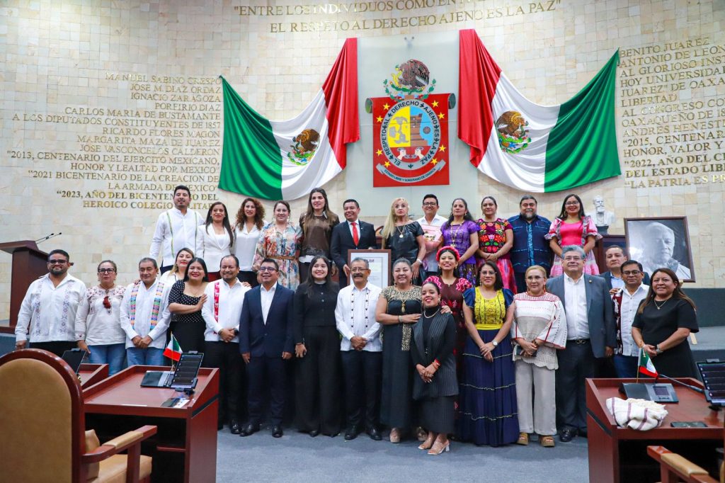 Homenaje Póstumo (2)