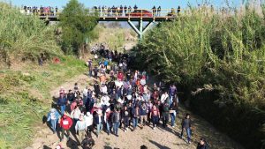 Trabaja Gobierno de Oaxaca y población para sanear río Atoyac en Magdalena Apasco 11