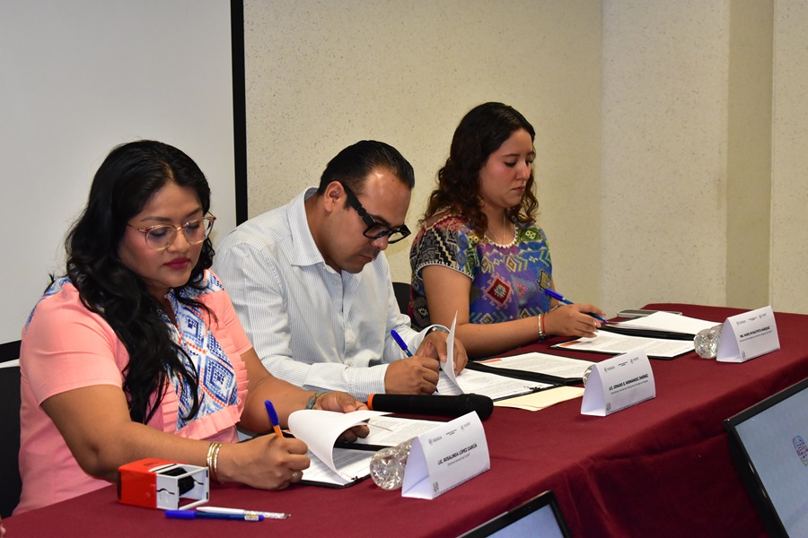 2.Firman convenio Icapet y SNE Oaxaca