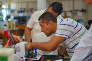 Imparte SSO jornada de capacitación en mantenimiento a equipos odontológicos (3)
