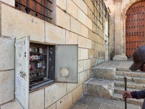Interviene Gobierno del Estado exconvento de Santo Domingo de Guzmán para mejorar su iluminación exterior-1
