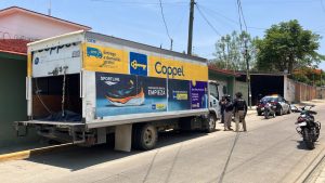 Mando de Coordinación de Seguridad Metropolitana localiza camión de Coppel reportado como robado (2)
