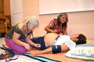Medicina occidental y tradicional- binomio esencial para una salud pública intercultural en el Istmo 05