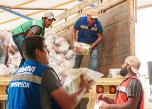 1.Apoya Semovi a comunidades afectadas por el huracán Erick en Santa María Huazolotitlán