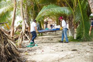 Despliega Sedeco brigada en Cerro Hermoso para apoyar a comunidades afectadas por el huracán Erick (4)