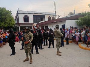 Detienen Policía Estatal a presunto implicado en célula del Comandante Cromo en Juchitán-2