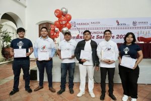 Entrega SSO reconocimientos a donadores voluntarios de sangre 05