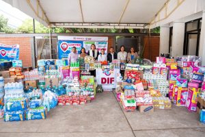 Entrega de Víveres al DIF_Congreso Oax (1)