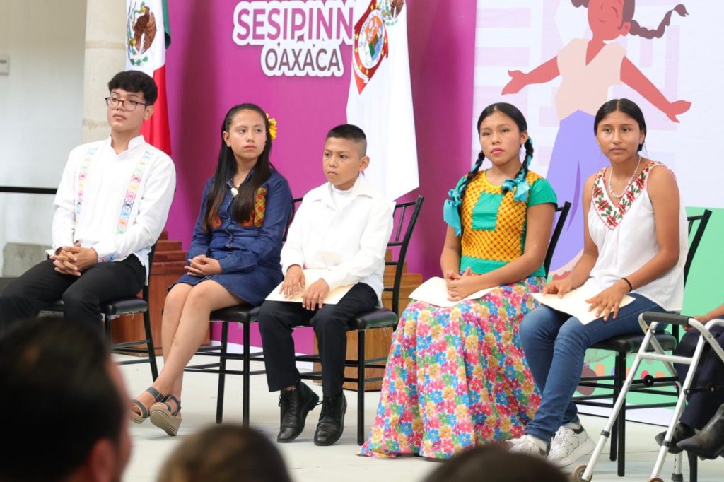 Instala Gobierno del Estado Primer Consejo Consultivo de Niñas Niños y Adolescentes-5 (1)