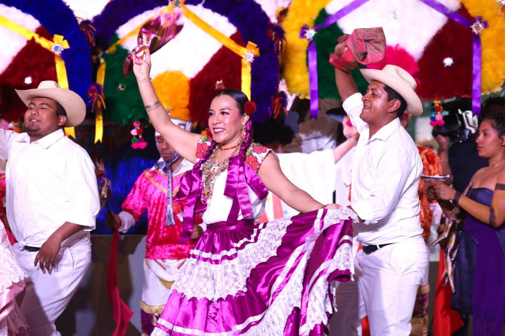 Con la anfitrionía de las 16 etnias y el pueblo afromexicano, inicia Julio, Mes de la Guelaguetza 2025-8