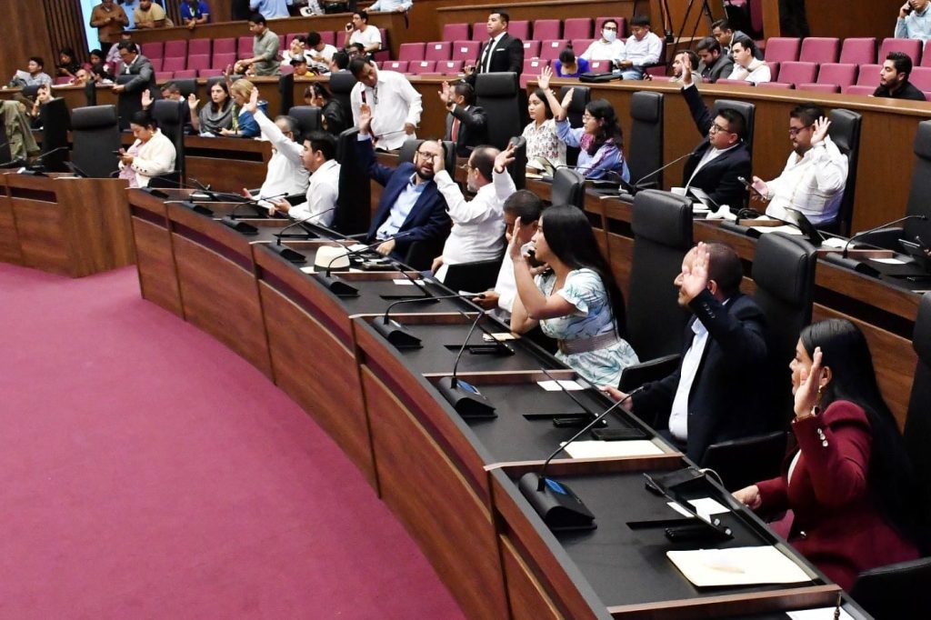 Aprobación dictámenes_