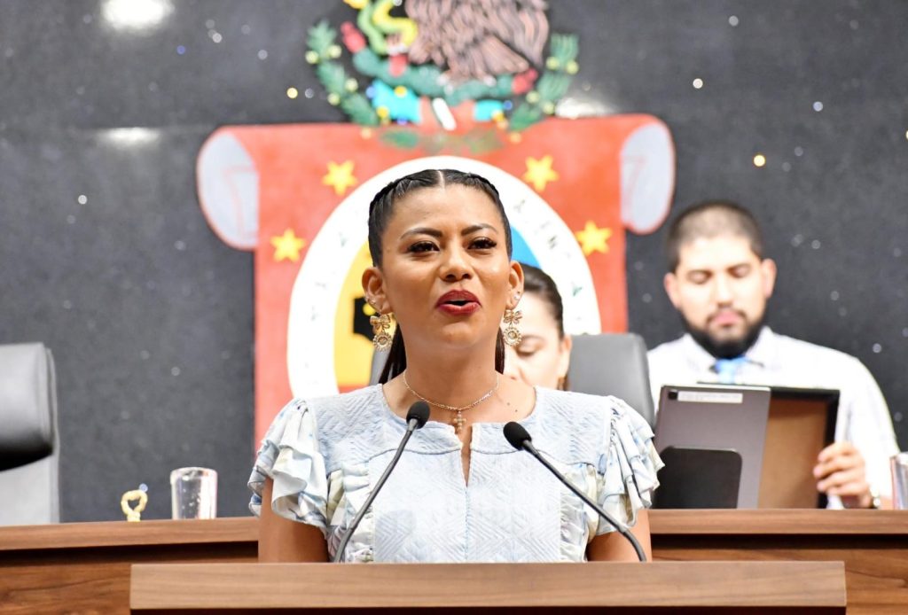 Dip Karla Clarissa Bornios Peláez