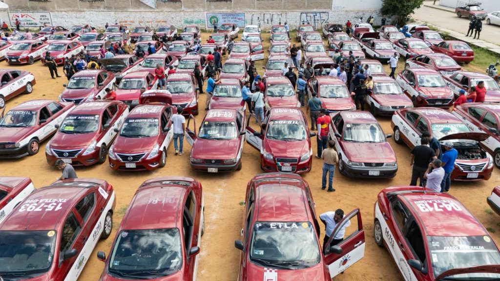 Supervisan Semovi y Fiscalía más de 200 taxis en operativo conjunto en Oaxaca de Juárez
