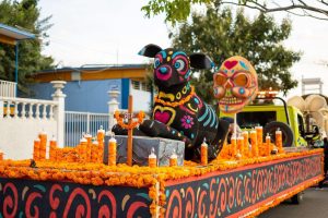 Las calles de Oaxaca se llenan de vida con la Gran Comparsa del Día de Muertos (10)