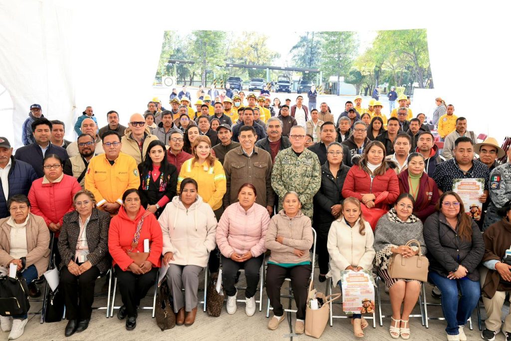 080126_FOTO_Insta_Salomón_Jara_a_una_colaboración_efectiva_para_el_combate_de_incendios_forestales-3[1]