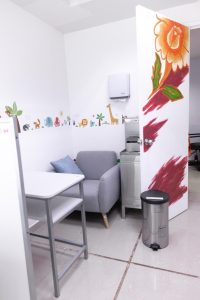 Brinda Secretaría de Administración espacio digno para la lactancia materna (1)