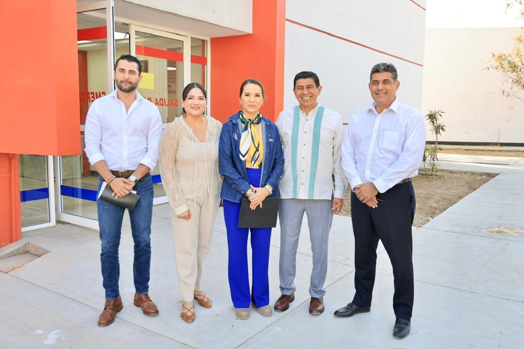 110226 FOTO Supervisa Salomón Jara Centro de Innovación y Desarrollo de Oaxaca, único-1