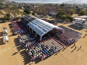 280226 FOTO 5 De cara al estiaje, entrega Salomón Jara mil 100 tinacos para garantizar el agua en Xoxocotlán