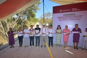 INAUGURACIÓN CARRETERA-San Andrés Huaxpaltepec (3)