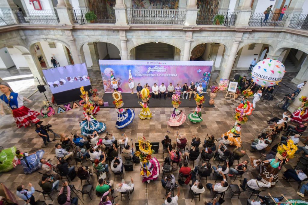 Gobierno de Oaxaca presenta la cartelera oficial de “Julio, mes de la Guelaguetza 2026” (5)